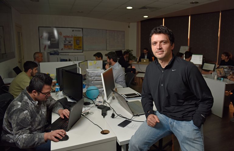 Türkiye'nin ekonomisini destekliyoruz