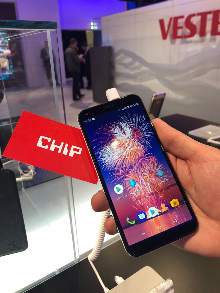 Vestel Venus Z30, V6 ve E4 Tanıtıldı!