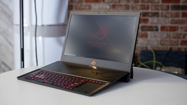 Asus ROG Mothership GZ700