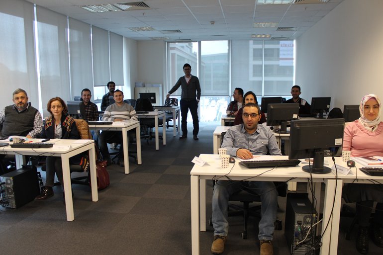 Huawei Akademi Gençleri Geleceğe Hazırlıyor