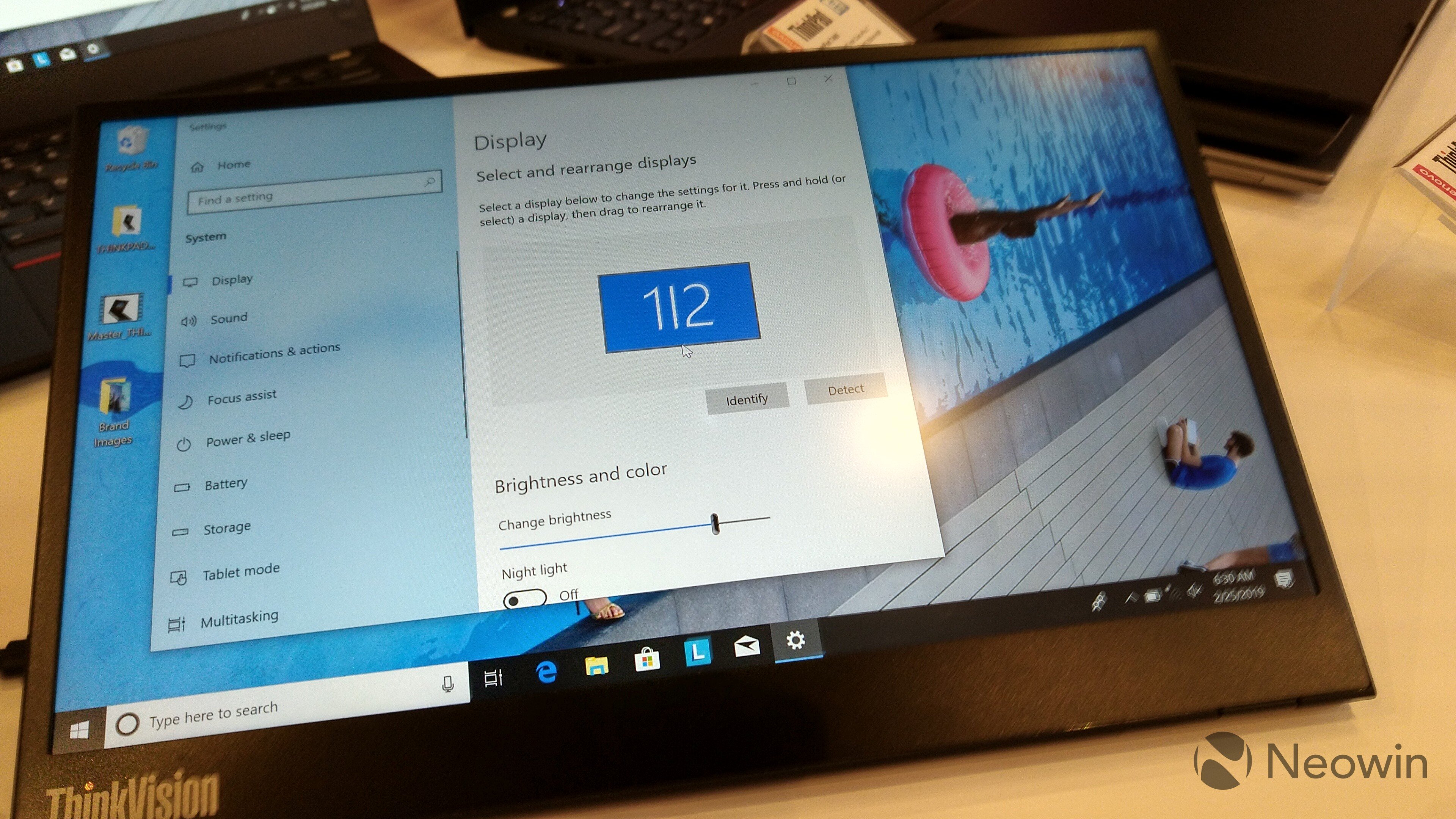 ThinkVision Taşınabilir Ekran