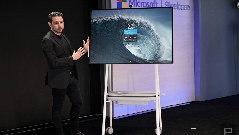 Microsoft, 50 inçlik Surface Hub 2S Ekranı Tanıttı