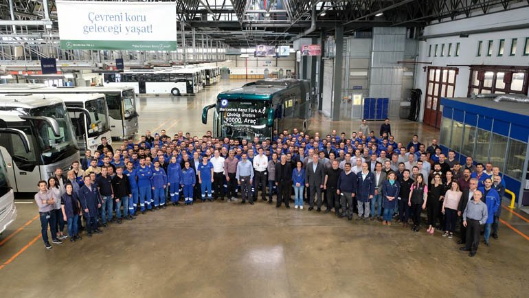 Mercedes-Benz Türk, 90.000'inci Otobüsünü Üretti