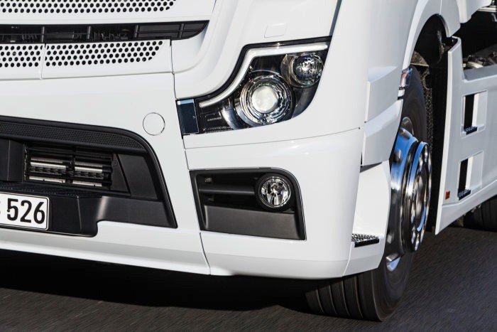 LED Gündüz Sürüş Farları ve Elektronik Park Freni