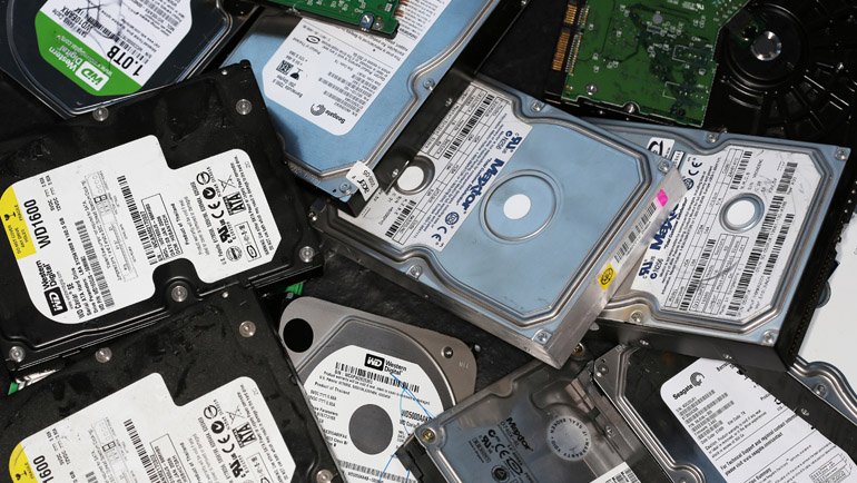 Eski Hard Diskler Birer Veri Mezarlığı
