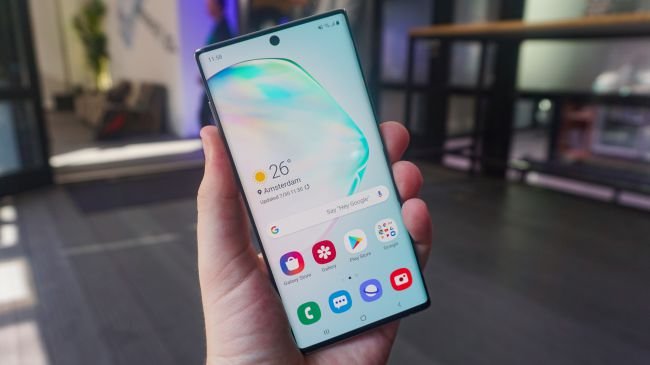 Galaxy Note 10 vs Galaxy Note 9 Ekran Karşılaştırması