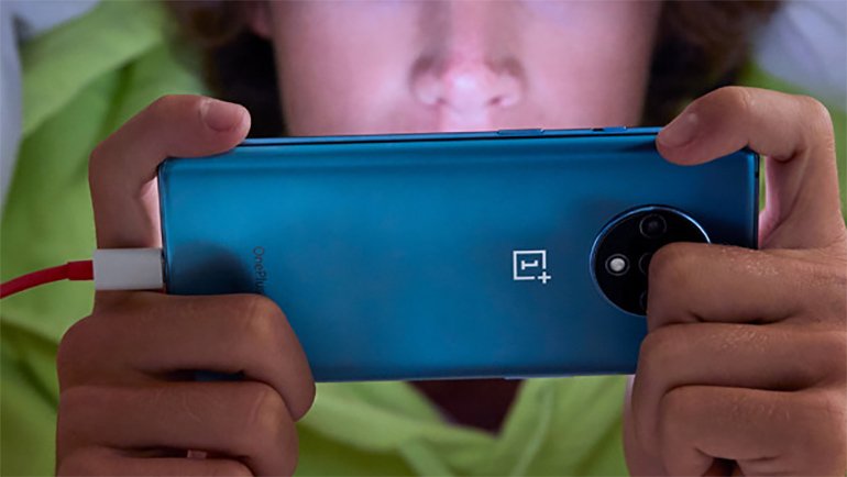 OnePlus 7T, 90Hz AMOLED Ekranla Geldi