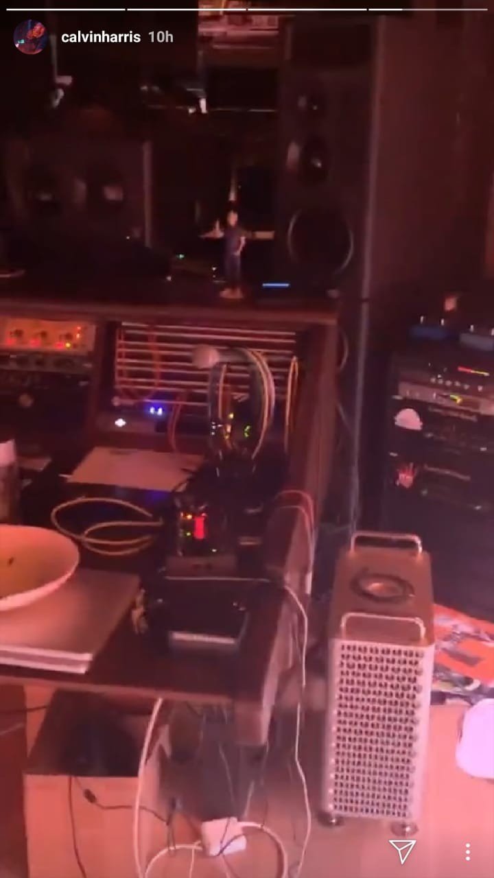 Yeni Mac Pro Gerçek Hayatta Göründü (Gibi)