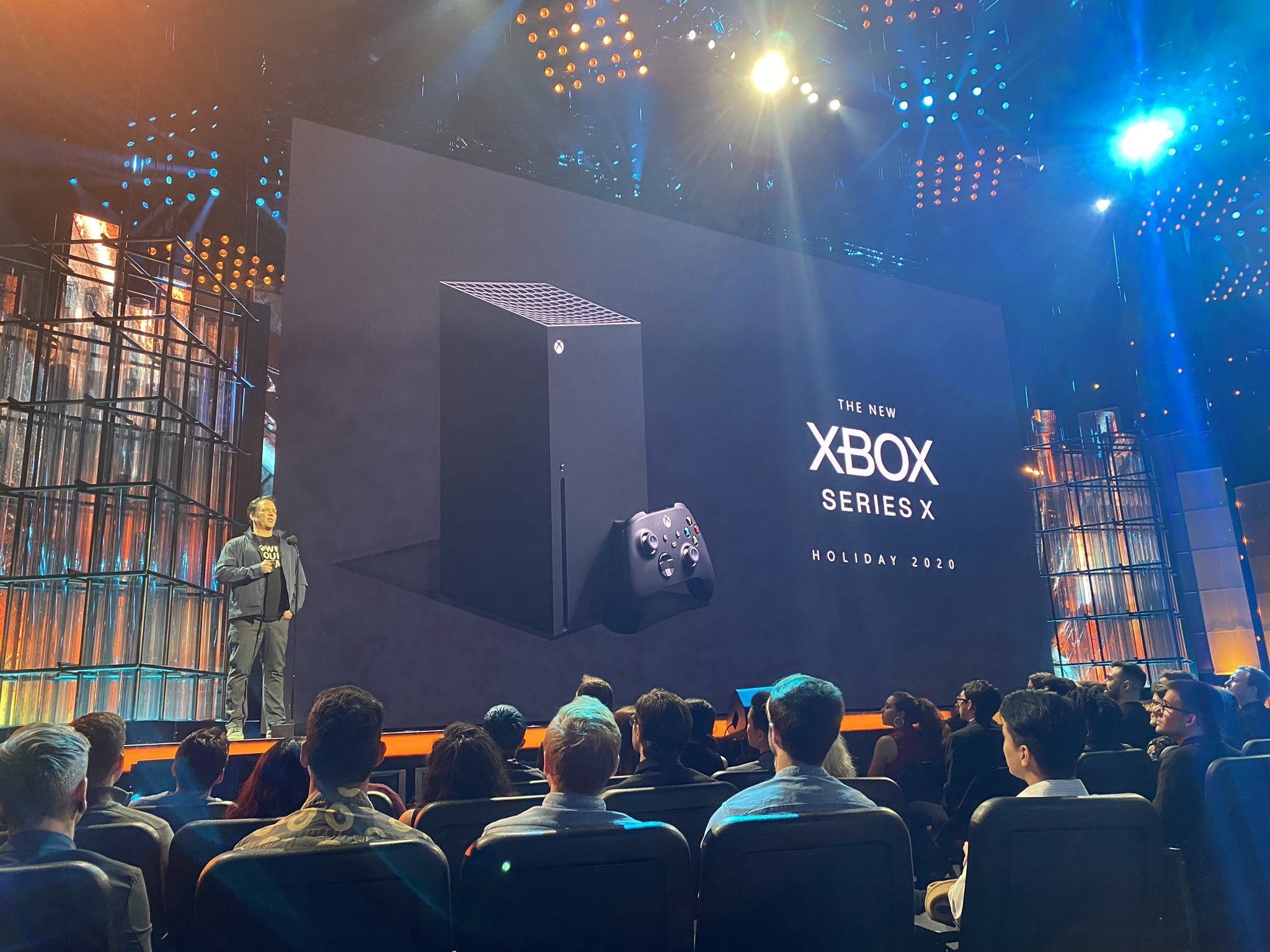 Microsoft, Yeni Nesil Xbox Series X'i Gösterdi
