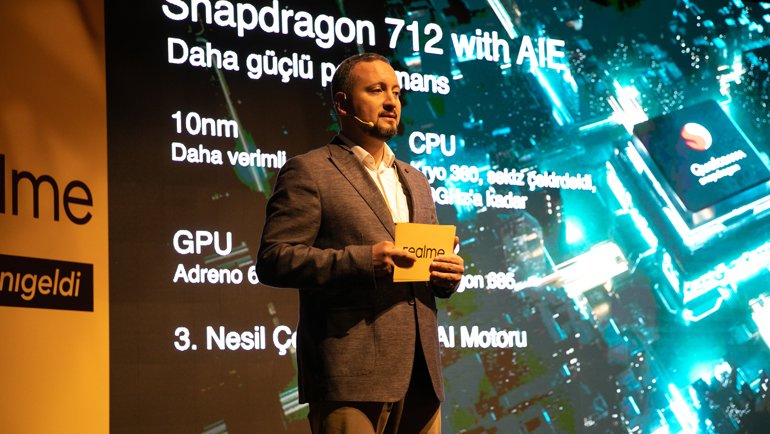 Snapdragon 712 AIE ile % 10 Performans İyileştirme