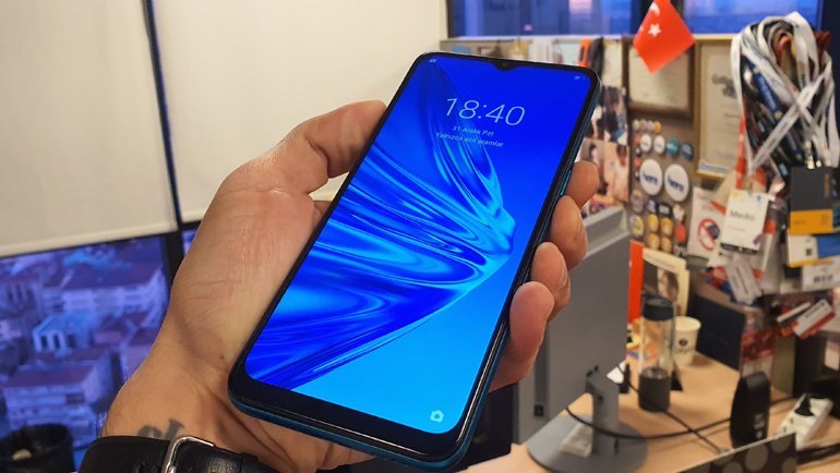realme 5i EKRAN ÖZELLİKLERİ NELER?