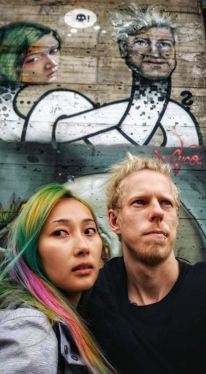 Kendilerine ikiz kadar benzeyen yüzleri paylaşanlar hayrete düşürüyor