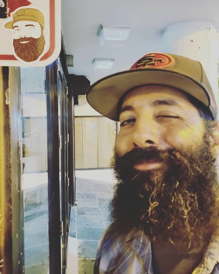 Kendilerine ikiz kadar benzeyen yüzleri paylaşanlar hayrete düşürüyor