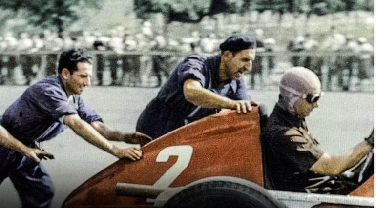 4. A Life of Speed: The Juan Manuel Fangio Story (Makinelerin Terbiyecisi)