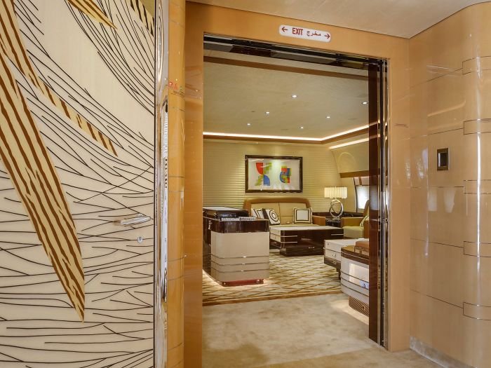 Siz bir de içini görün! İşte dünyanın en büyük özel jeti Boeing 747-8i