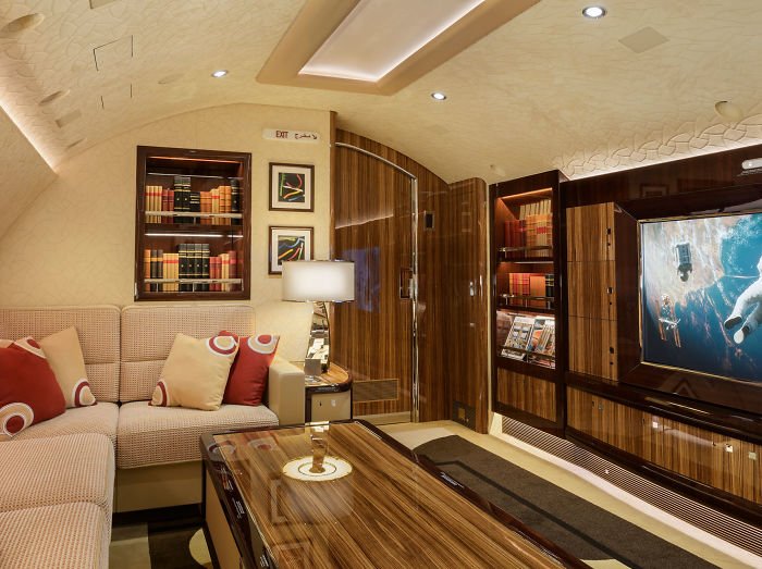 Siz bir de içini görün! İşte dünyanın en büyük özel jeti Boeing 747-8i