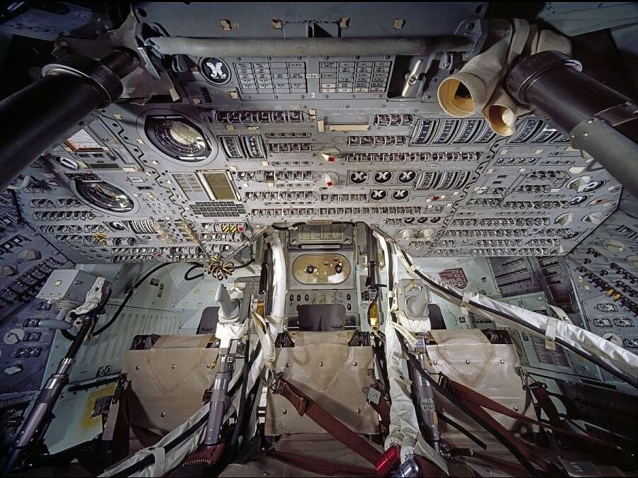 NASA Bu Kez Durduramadı; 3 Apollo 11 Kontrol Kolu Açık Artırma ile Satıldı