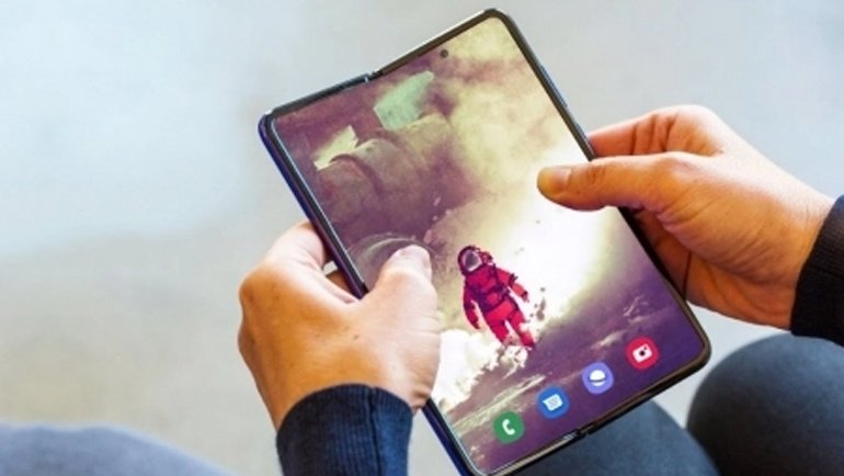 Galaxy Fold ve Galaxy Z Fold 2'yi Karşılaştırdık. İşte Aradaki Farklar!