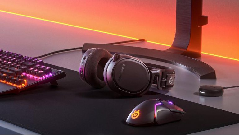 SteelSeries, PC ve PS4 için Arctis 9 Dual Wireless Kulaklığını Tanıttı!