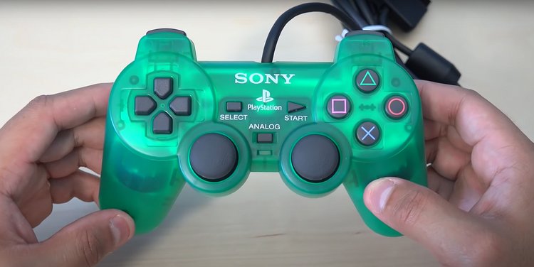 DualShock 2 (2000)