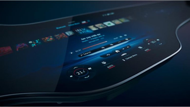 Mercedes Hyperscreen Tanıtıldı! İşte Yeni Ekran Teknolojili Yeni Kokpit!