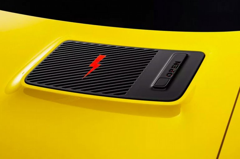 Renault 5 Efsanesi, Şaşırtıcı Bir Modelle Geri Dönüyor!