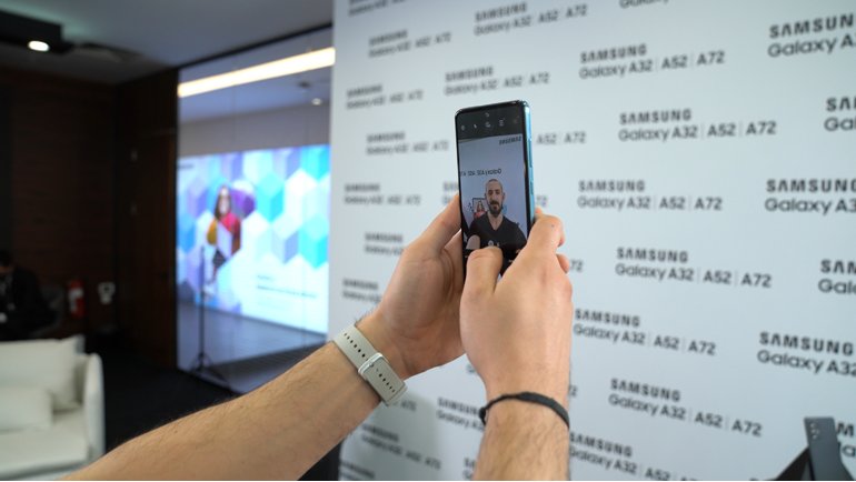 Beklenen Telefon Geldi: İşte Samsung Galaxy A72 İncelemesi!