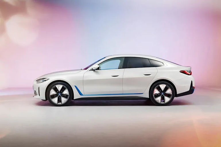 BMW'nin Yeni Elektrikli Sedanı BMW i4 Ortaya Çıktı