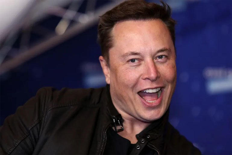 Elon Musk, Starship ile İnsanları Mars'a Taşıma Hedefini Yine Erteledi