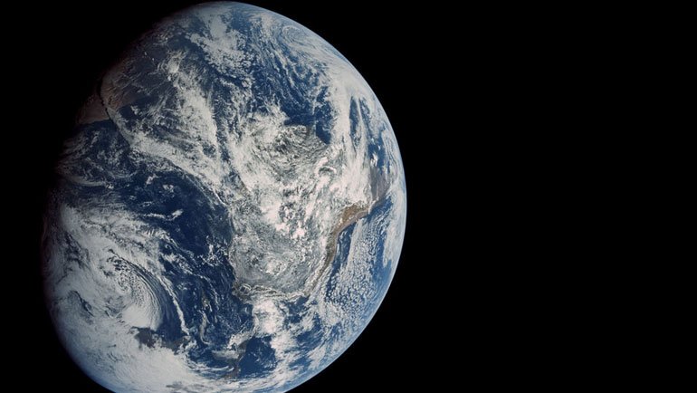 On Yıllar Önce Apollo Astronotlarının Çektiği Dünya Fotoğrafları Büyülüyor