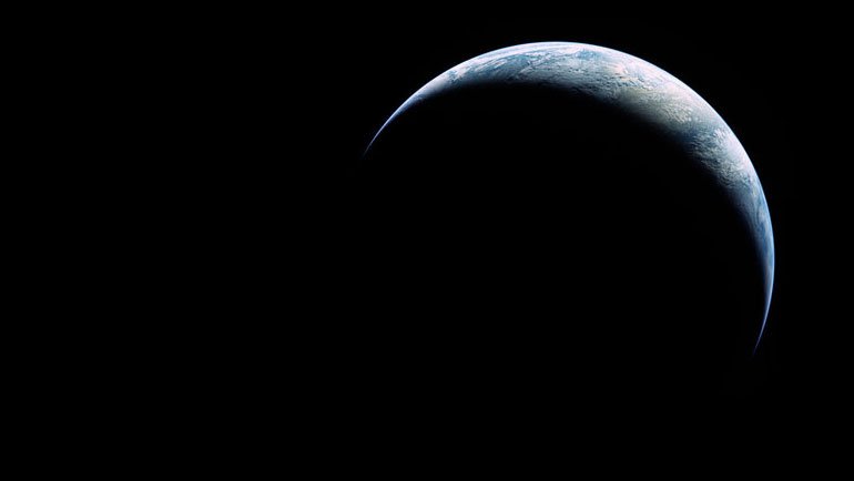 On Yıllar Önce Apollo Astronotlarının Çektiği Dünya Fotoğrafları Büyülüyor