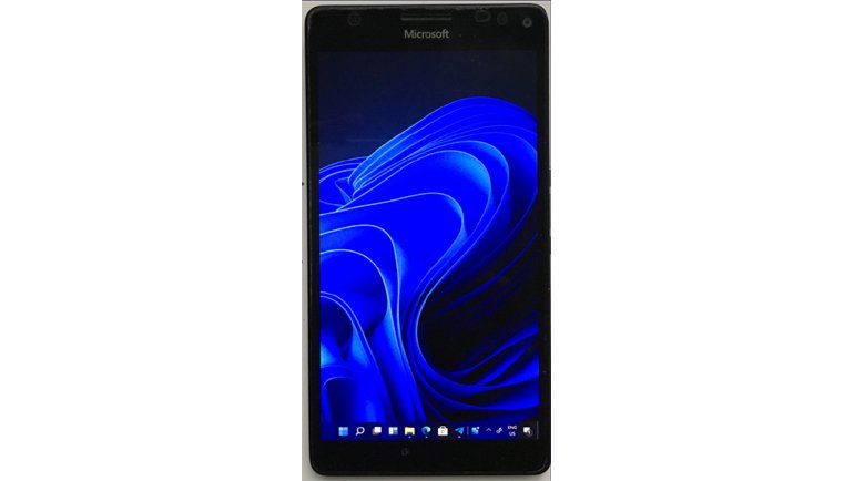 Windows 11'in Sızan Kurulum Dosyasını, Akıllı Telefona Yüklediler!