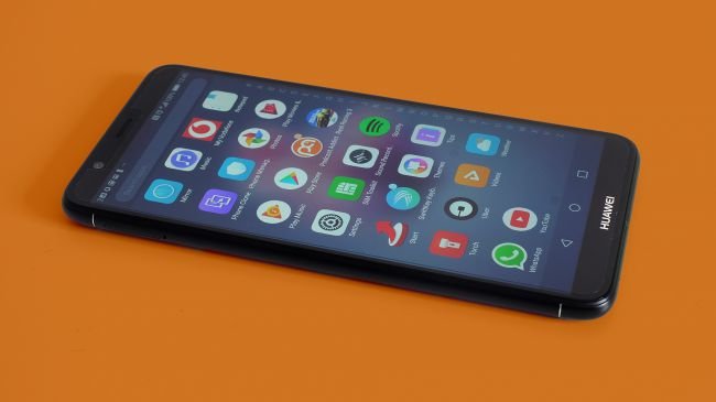 Huawei P smart ekranı ne kadar iyi?