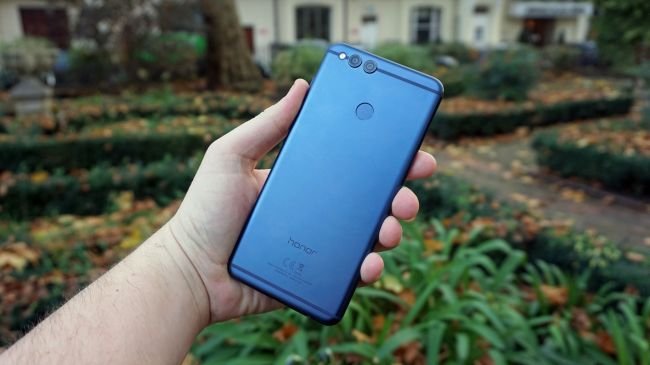 Honor 7X pil ömrü ve kamerası nasıl?