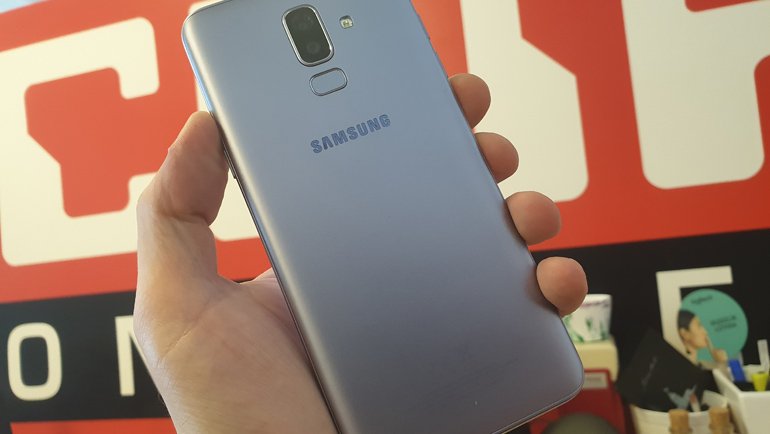 Samsung Galaxy J8 tasarımı