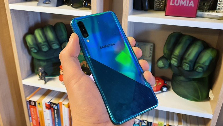 Samsung Galaxy A30s: Tasarım