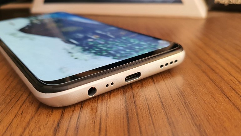 realme 6i Tasarımı Nasıl?