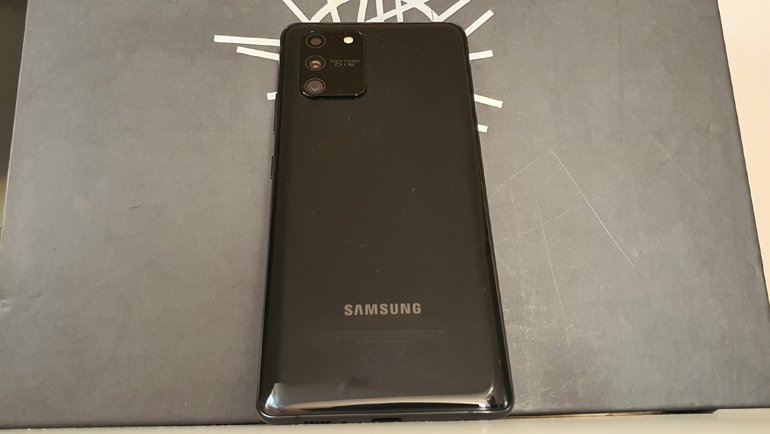 Samsung Galaxy S10 Lite Tasarımı Nasıl?