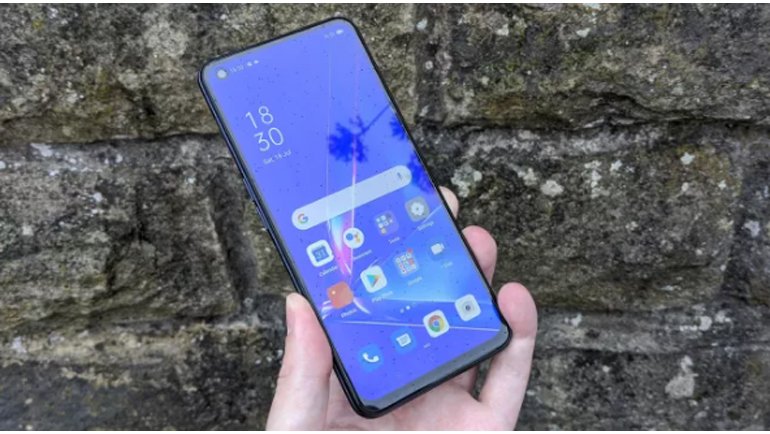 OPPO A72 Ekranı Nasıl?