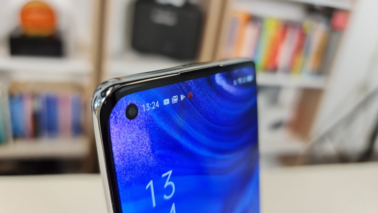 OPPO Reno4 Pro Ekran Özellikleri